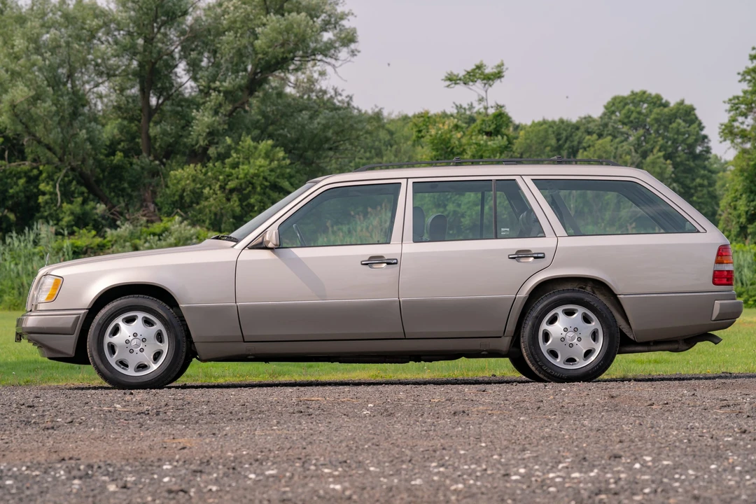 1995 Mercedes-Benz W124 E-Class - Image 5 of 31