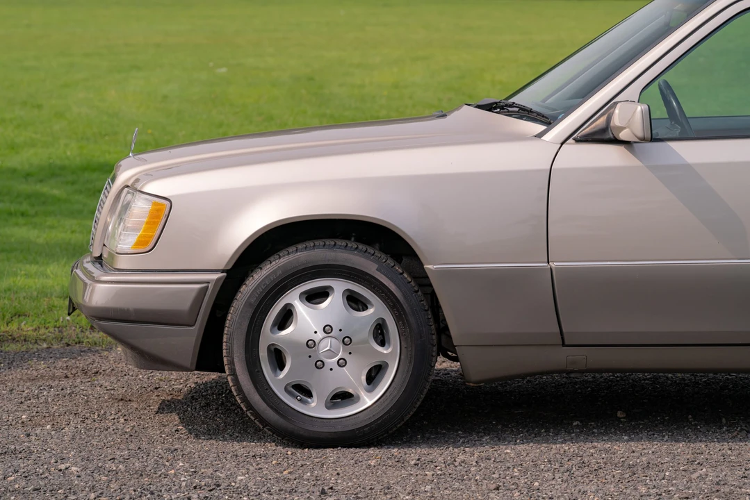 1995 Mercedes-Benz W124 E-Class - Image 21 of 31