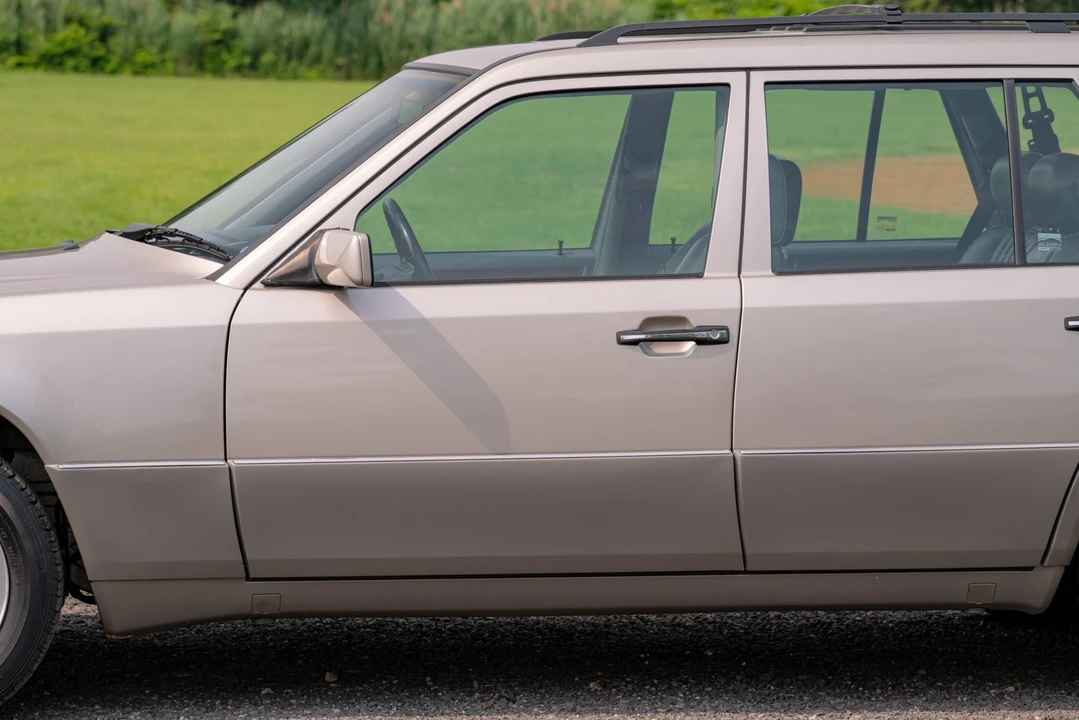 1995 Mercedes-Benz W124 E-Class - Image 22 of 31