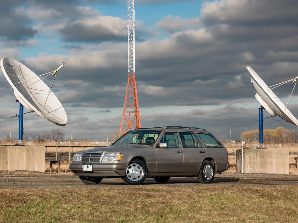 1995 Mercedes-Benz W124 E-Class - Image 3 of 31