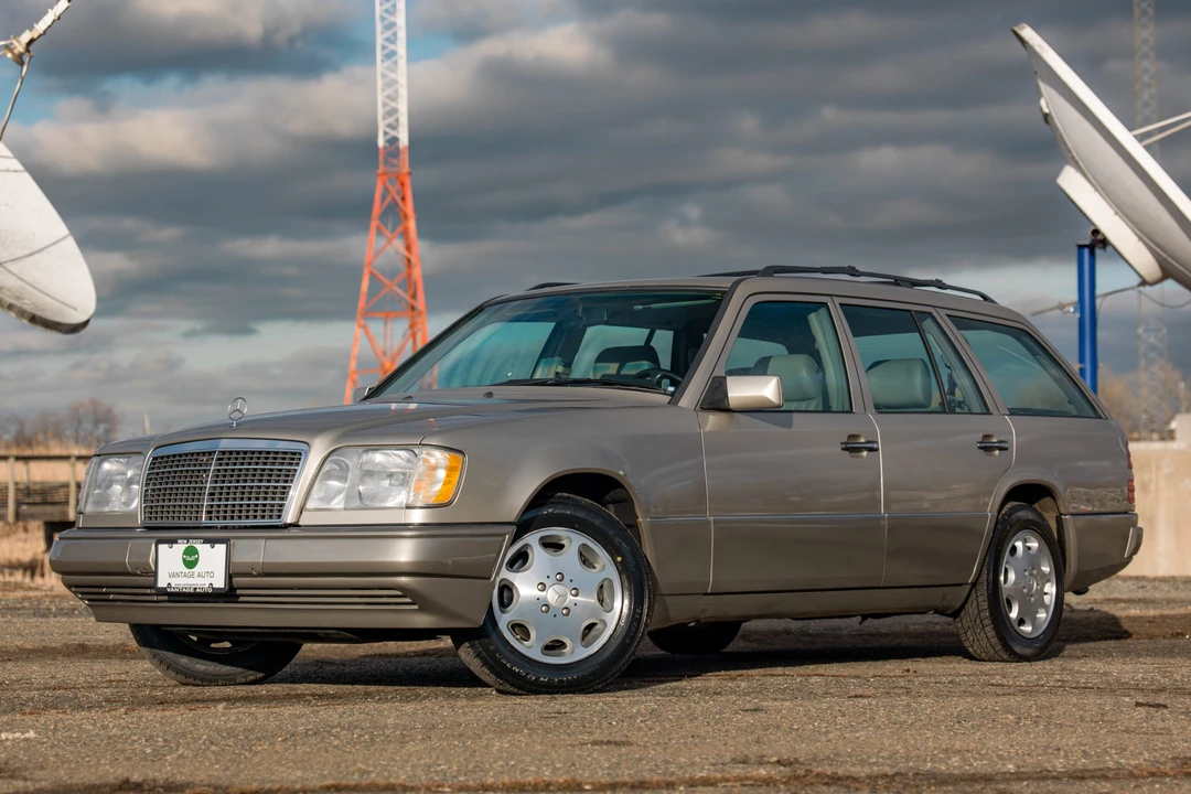 1995 Mercedes-Benz W124 E-Class - Image 8 of 31