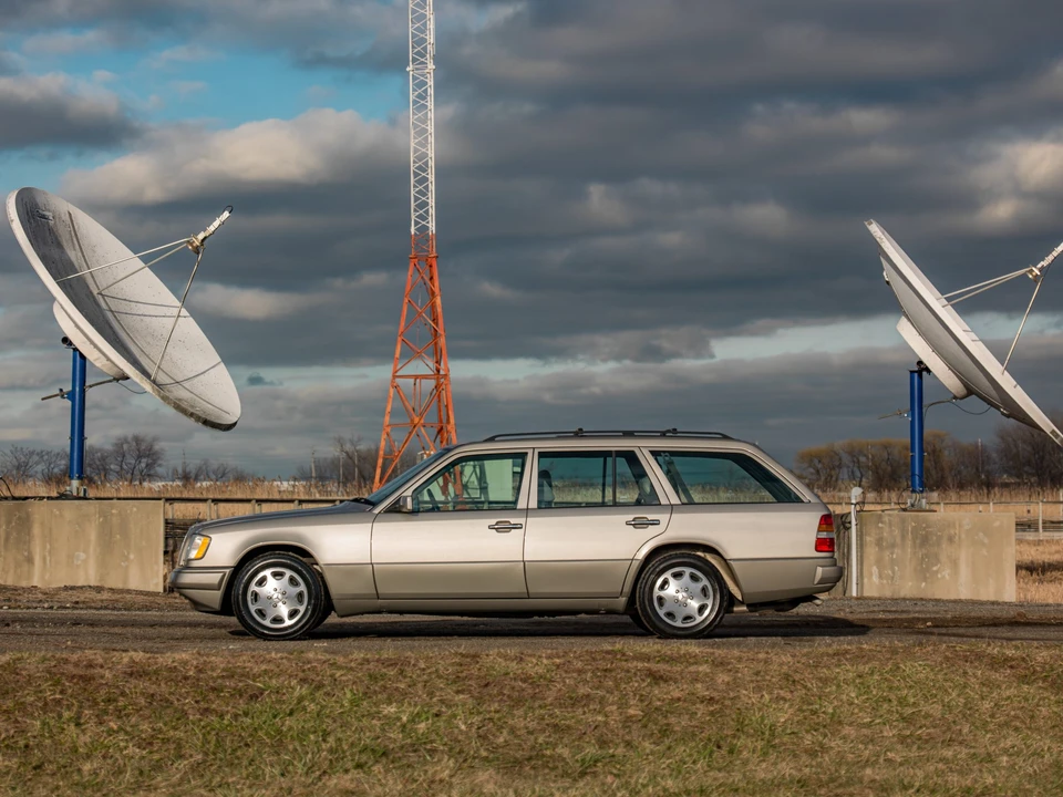 1995 Mercedes-Benz W124 E-Class - Image 10 of 31