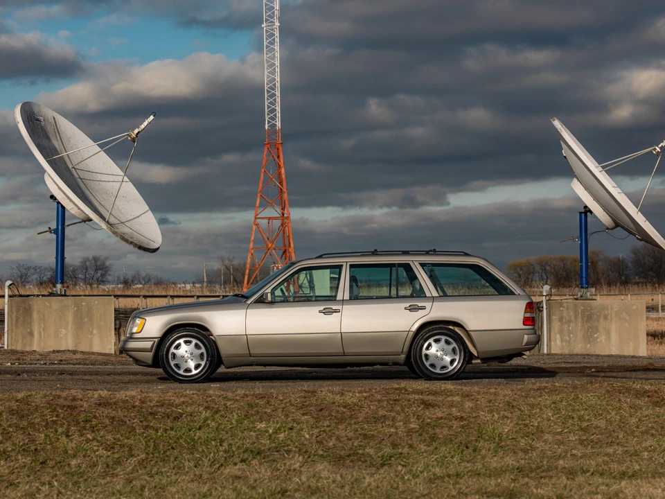 1995 Mercedes-Benz W124 E-Class - Image 9 of 31
