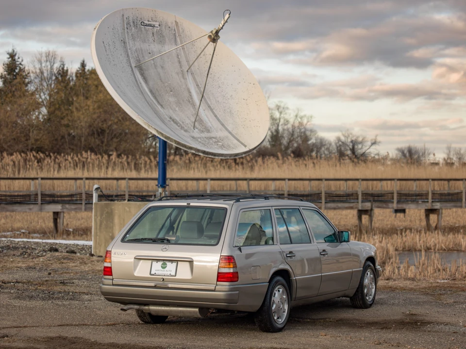 1995 Mercedes-Benz W124 E-Class - Image 23 of 31