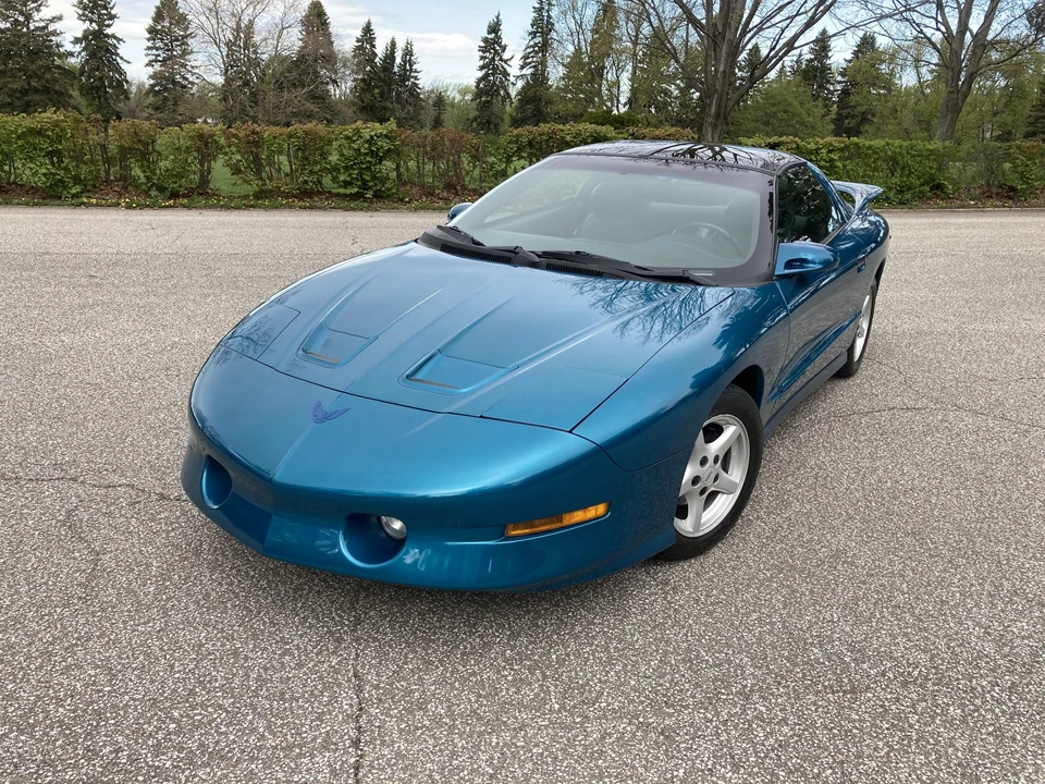 1995 Pontiac Firebird Trans Am 4th Gen - Image 3 of 31