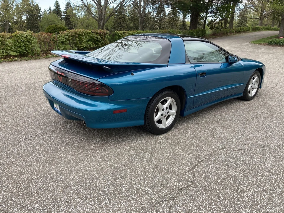 1995 Pontiac Firebird Trans Am 4th Gen - Image 10 of 31