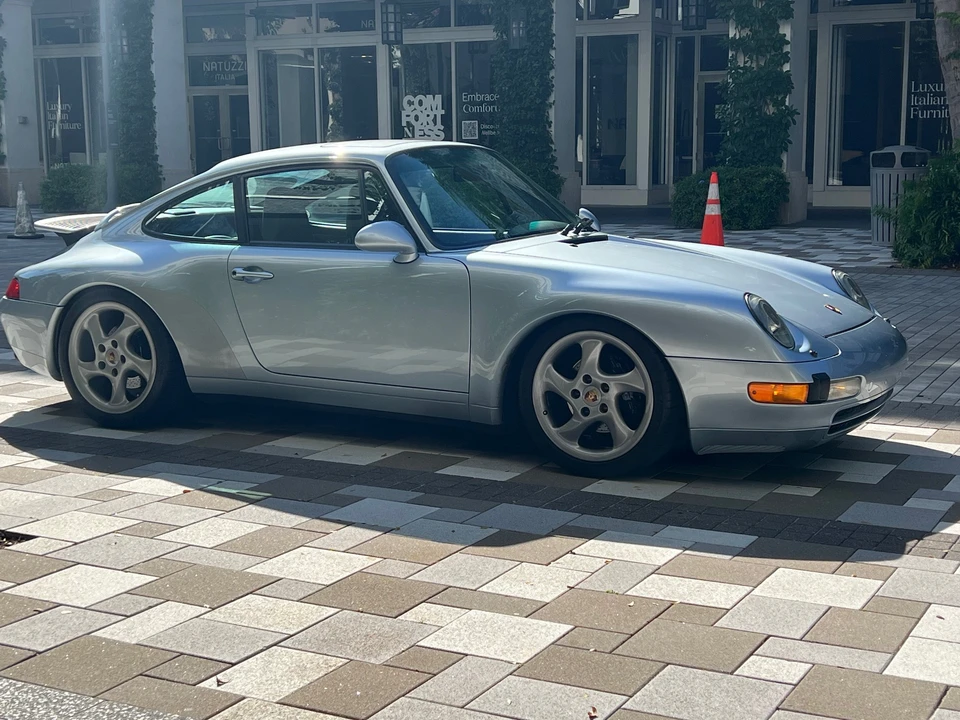 1995 Porsche 993 Carrera - Image 10 of 31