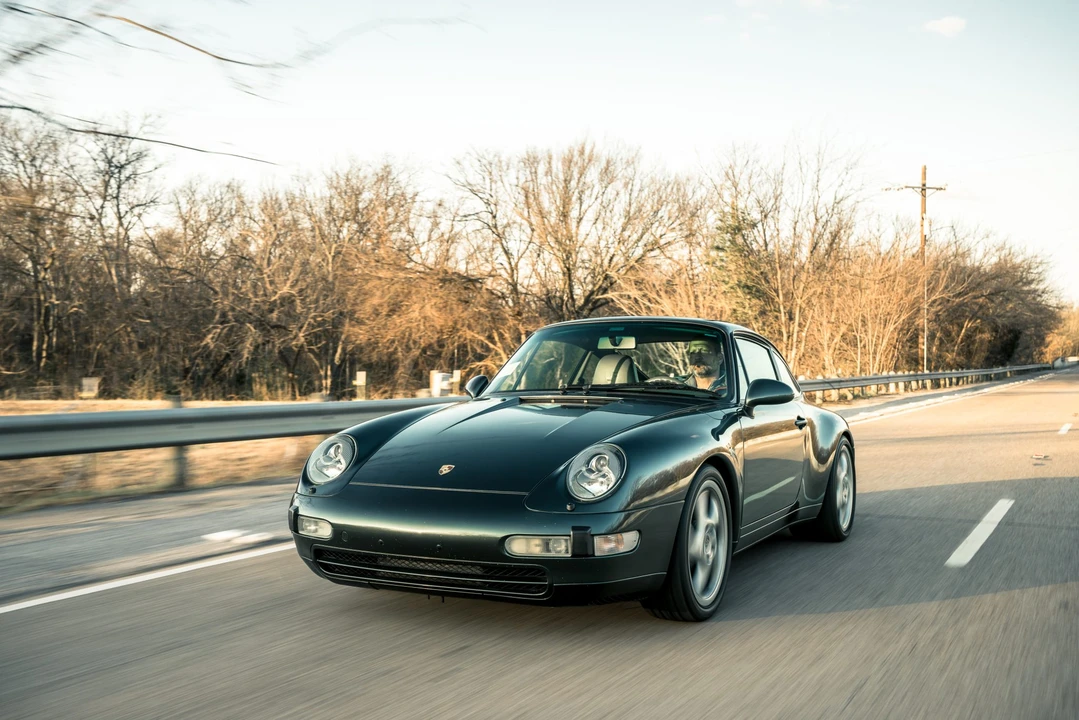 1995 Porsche 993 Carrera - Image 2 of 31