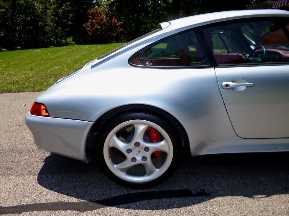 1996 Porsche 993 Carrera 4S - Image 25 of 31