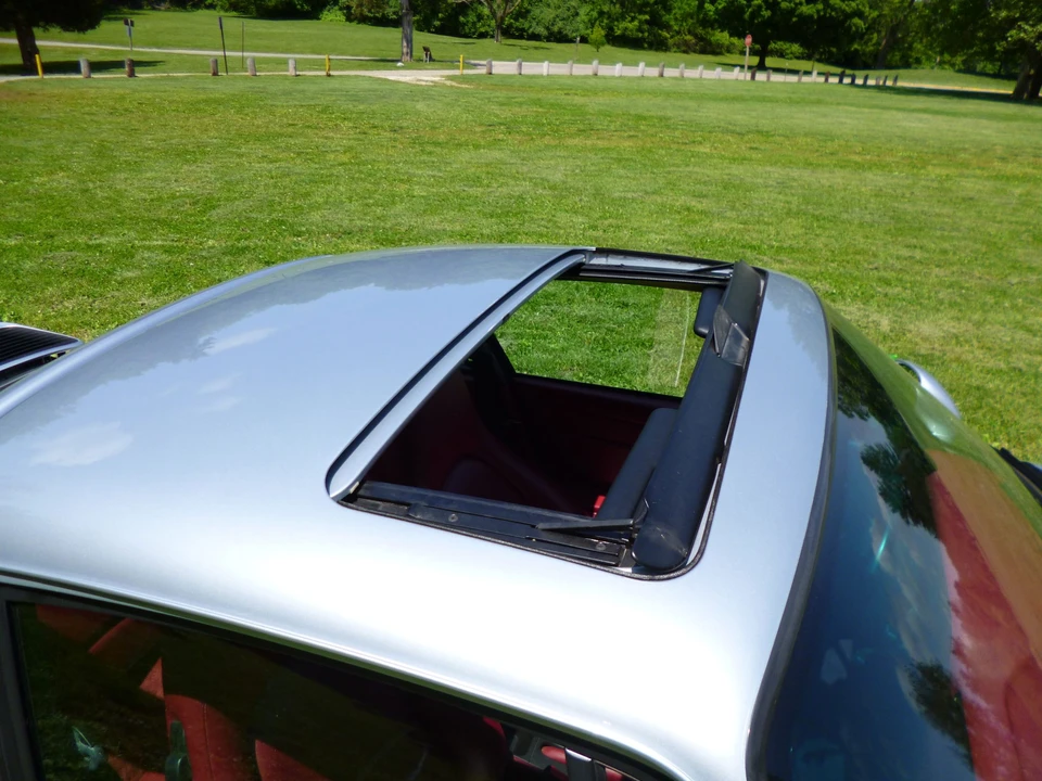 1996 Porsche 993 Carrera 4S - Image 23 of 31