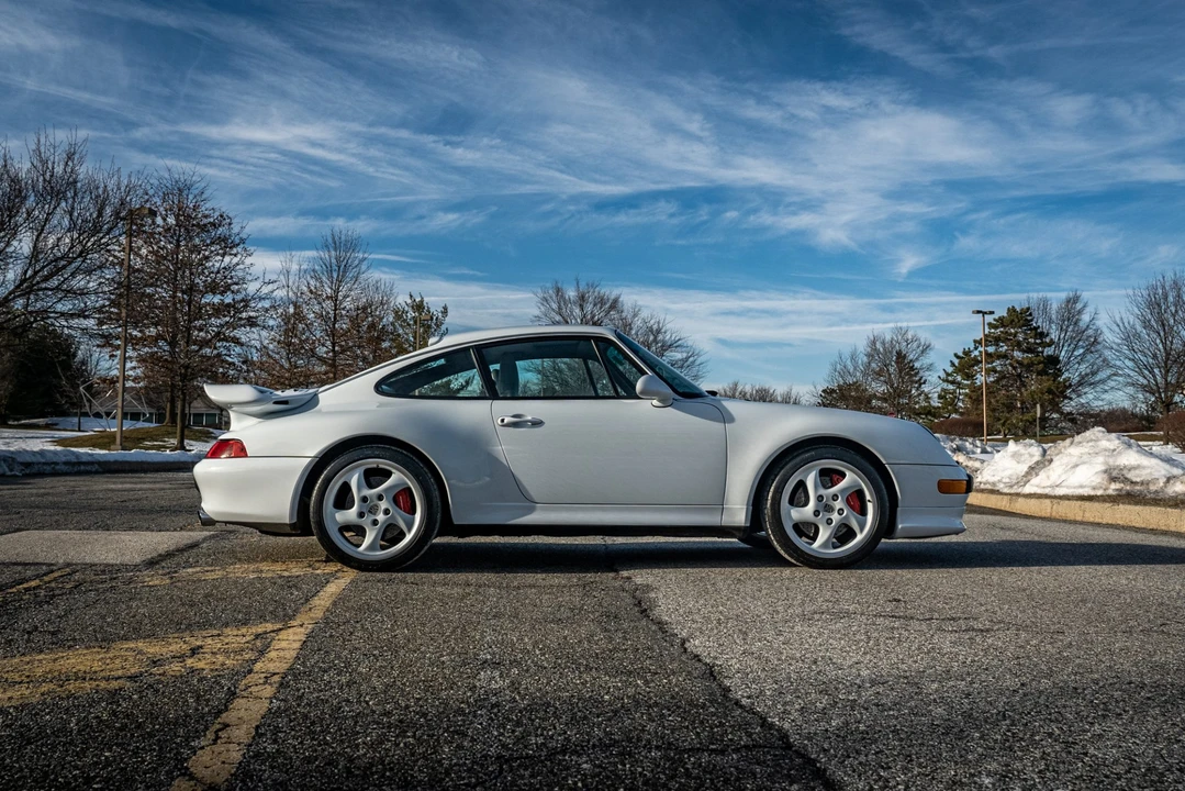1997 Porsche 993 Carrera 4S - Image 8 of 31
