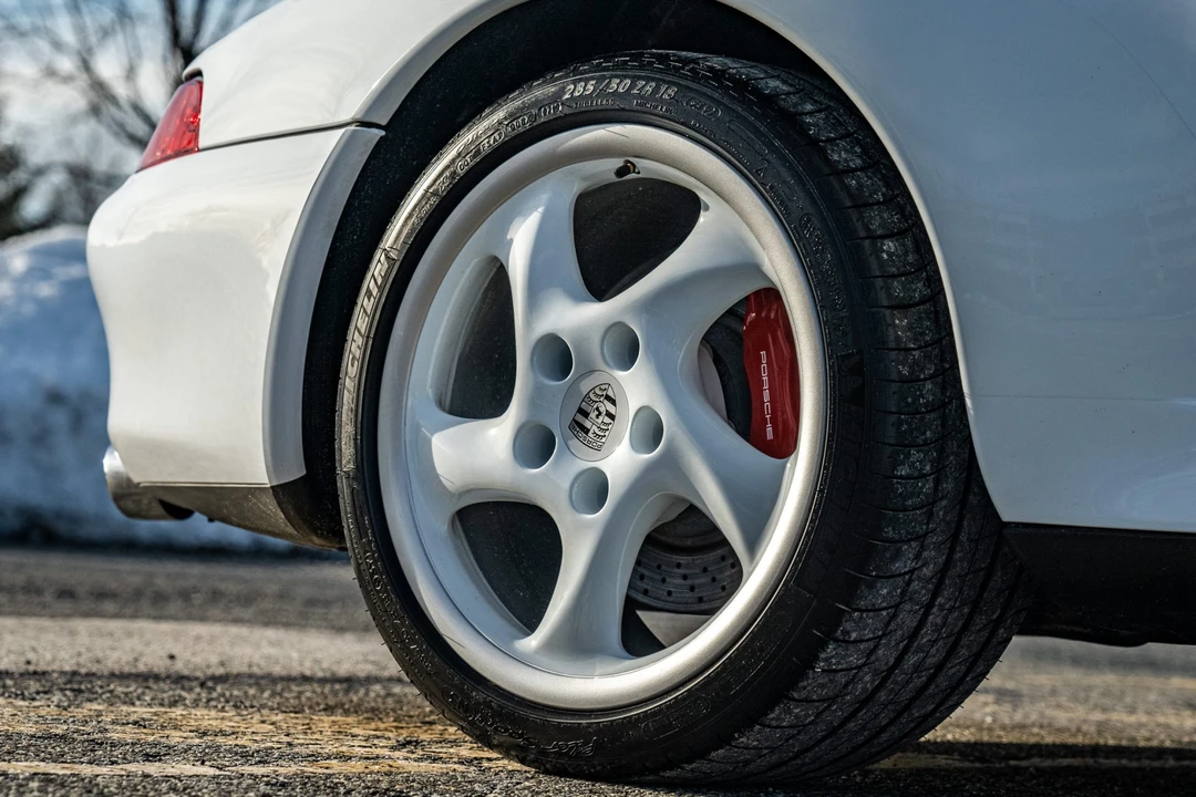 1997 Porsche 993 Carrera 4S - Image 25 of 31