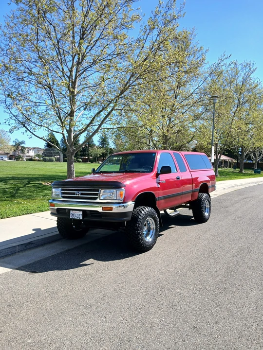 1997 Toyota T100 - Image 2 of 31