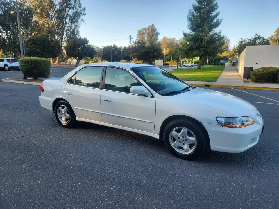 1998 Honda Accord 6th Gen - Image 12 of 31