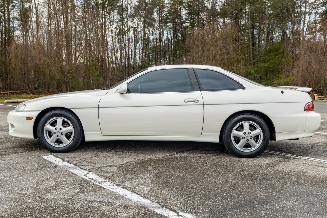 1998 Lexus SC400 - Image 5 of 31