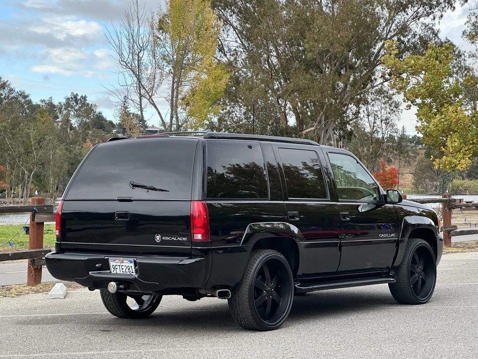 1999 Cadillac Escalade 1st Gen - Image 8 of 31