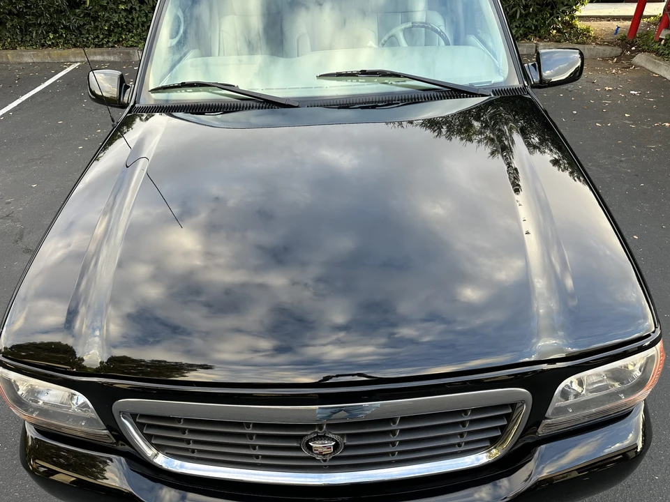 1999 Cadillac Escalade 1st Gen - Image 17 of 31