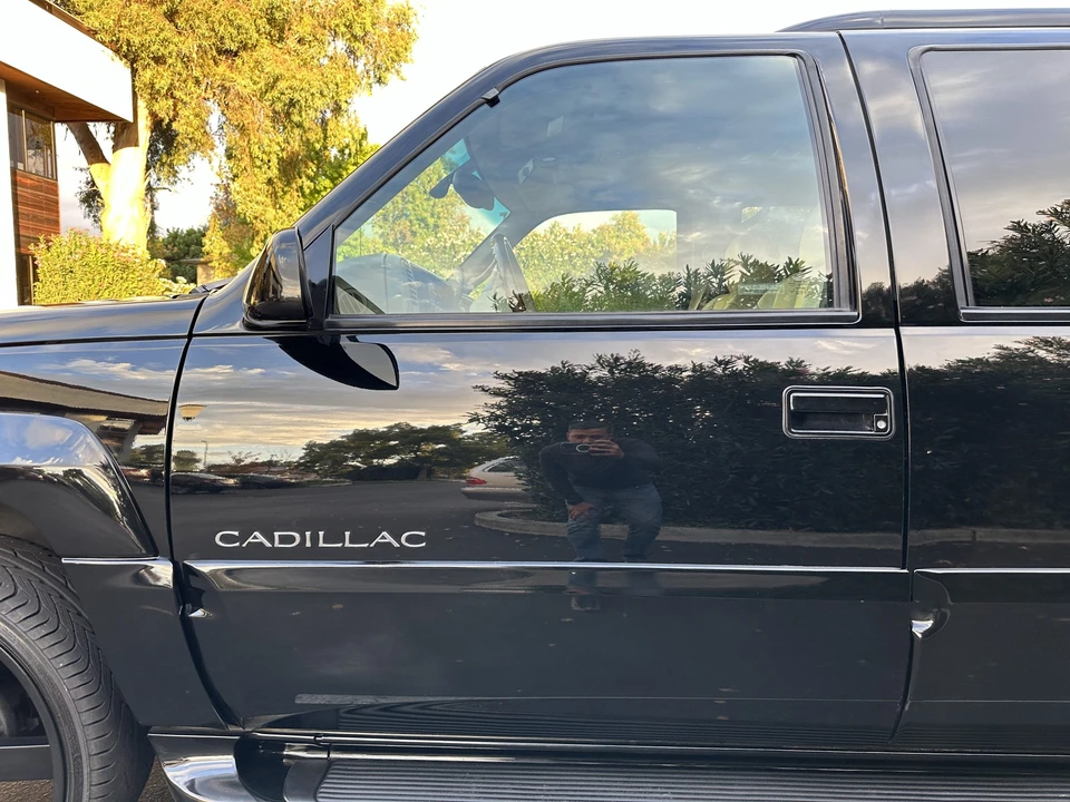 1999 Cadillac Escalade 1st Gen - Image 22 of 31