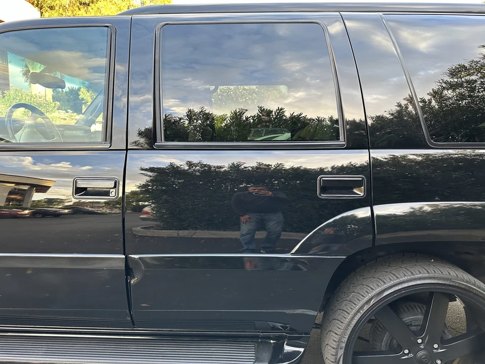 1999 Cadillac Escalade 1st Gen - Image 23 of 31