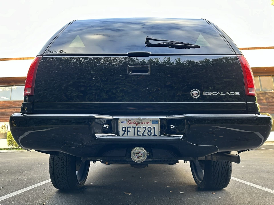 1999 Cadillac Escalade 1st Gen - Image 26 of 31