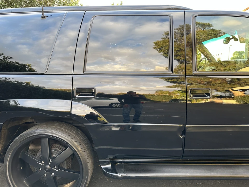 1999 Cadillac Escalade 1st Gen - Image 28 of 31