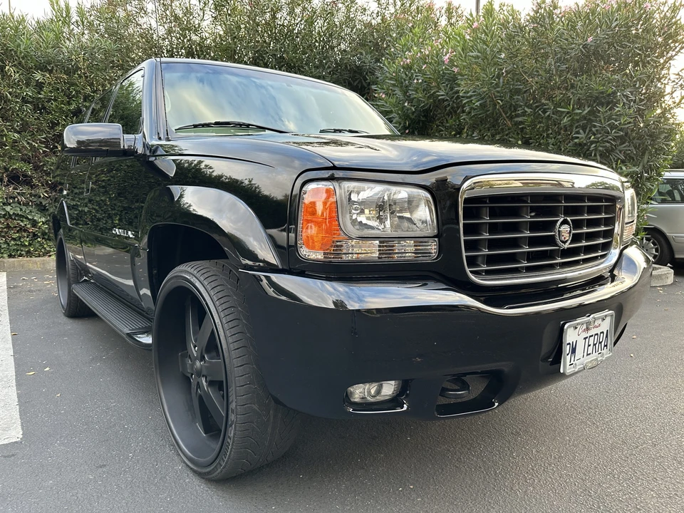1999 Cadillac Escalade 1st Gen - Image 10 of 31