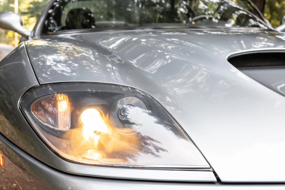 1999 Ferrari 550 Maranello - Image 12 of 31