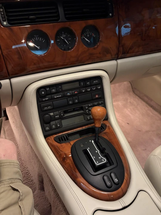 1999 Jaguar X100 XK8 - Image 28 of 31
