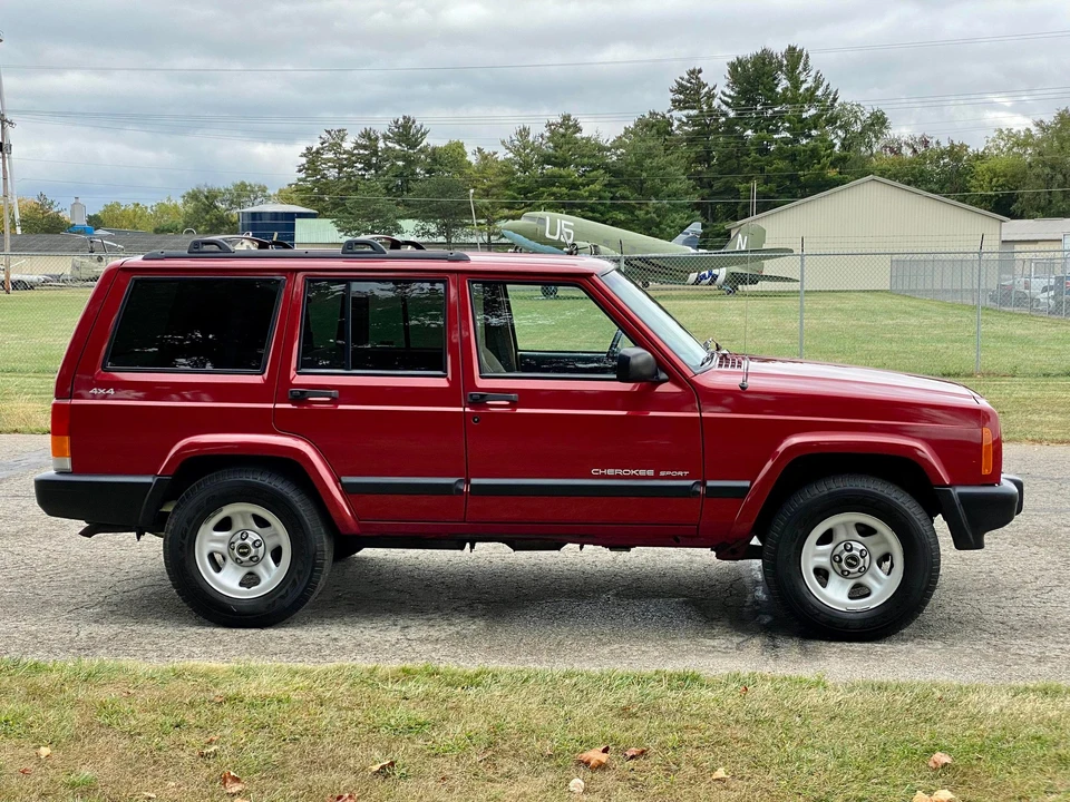 1999 Jeep XJ Cherokee - Image 12 of 31