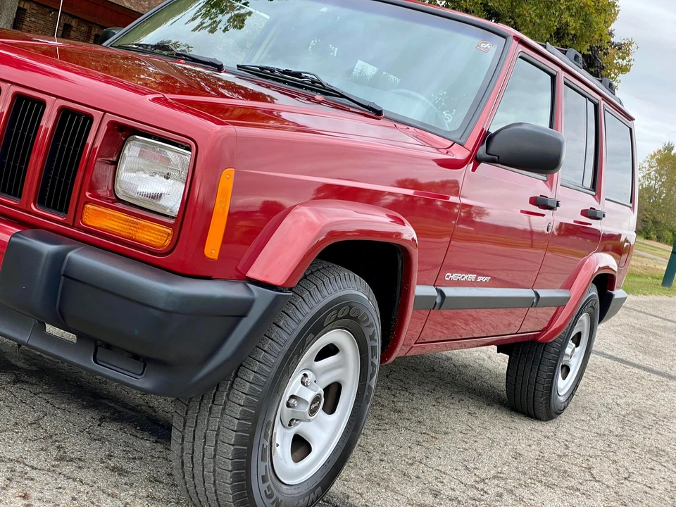 1999 Jeep XJ Cherokee - Image 19 of 31