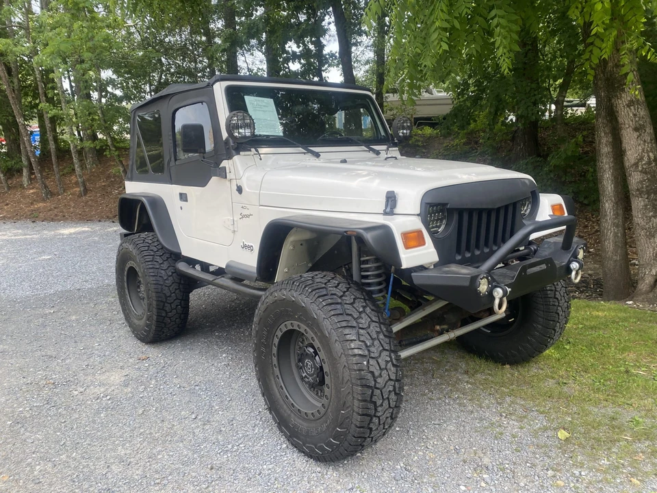 1999 Jeep TJ Wrangler - Image 9 of 31
