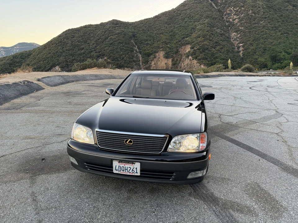 1999 Lexus LS 2nd Gen - Image 2 of 31