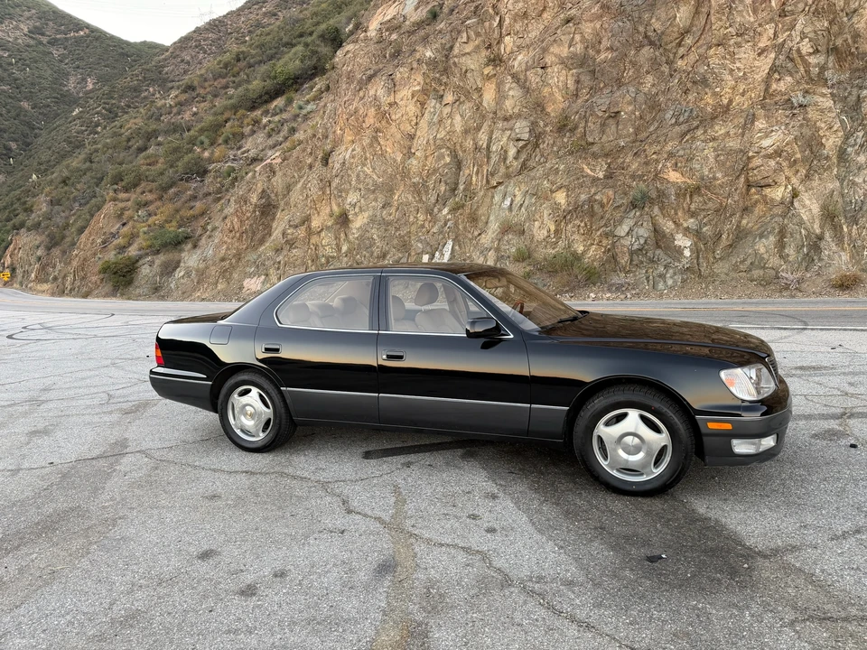1999 Lexus LS 2nd Gen - Image 6 of 31