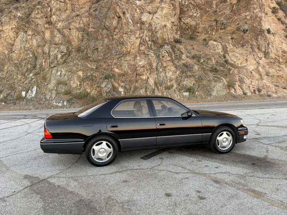 1999 Lexus LS 2nd Gen - Image 7 of 31