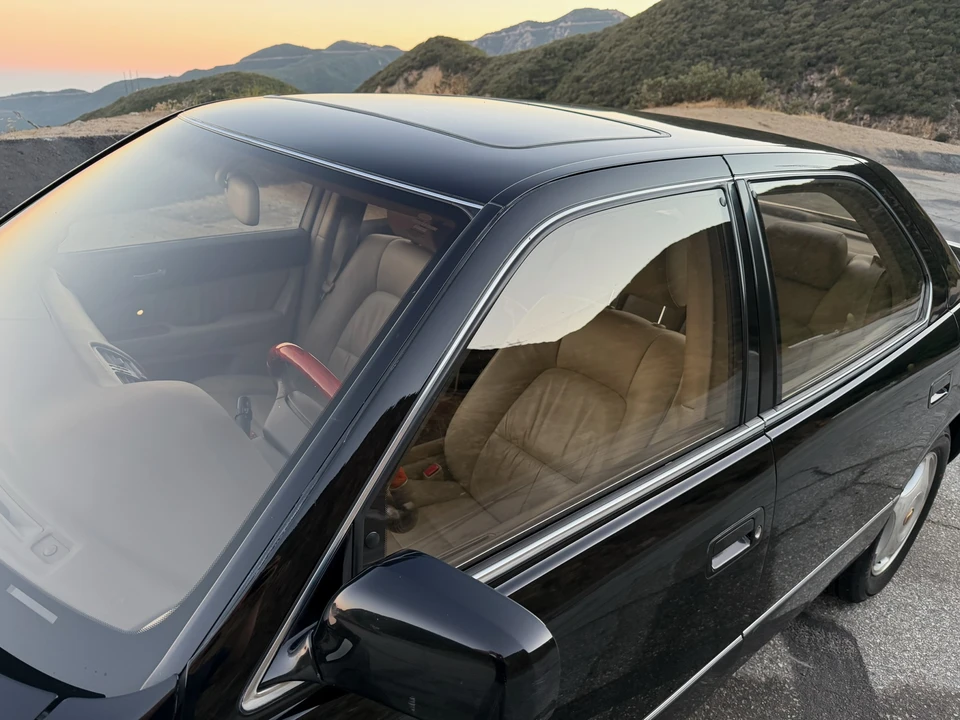 1999 Lexus LS 2nd Gen - Image 26 of 31