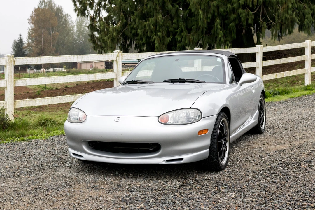 1999 Mazda NB MX-5 Miata - Image 2 of 31