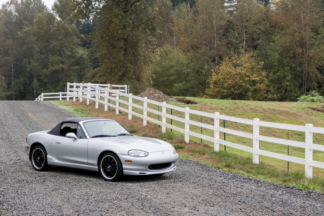 1999 Mazda NB MX-5 Miata - Image 9 of 31