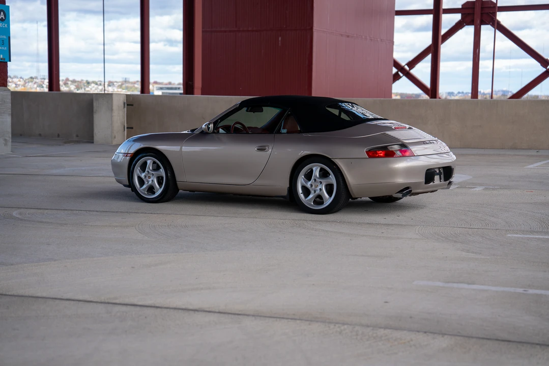 1999 Porsche 996 Carrera - Image 24 of 31