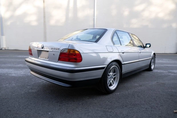 2000 BMW E38 7 Series - Image 2 of 7