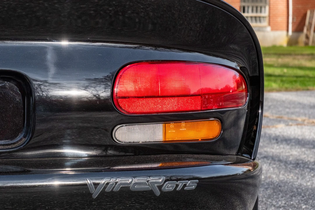 2000 Dodge Viper GTS 2nd Gen - Image 26 of 31
