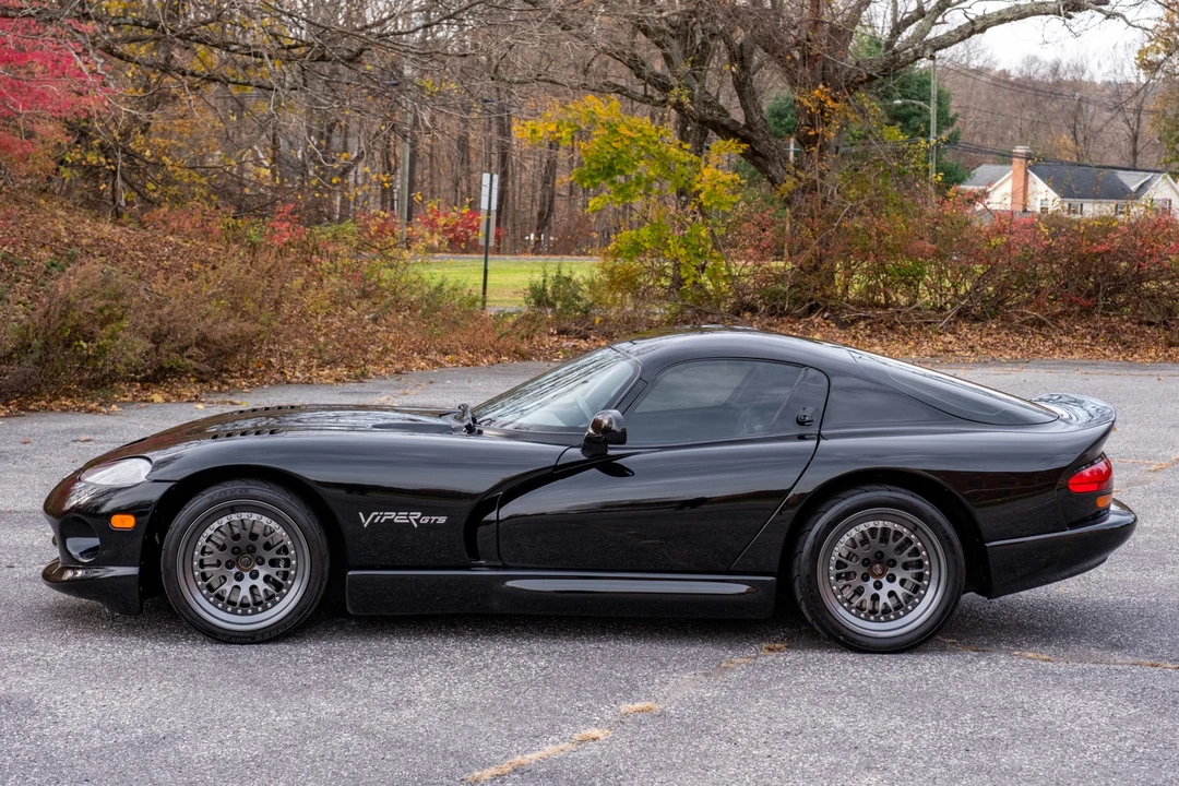 2000 Dodge Viper GTS 2nd Gen - Image 4 of 31