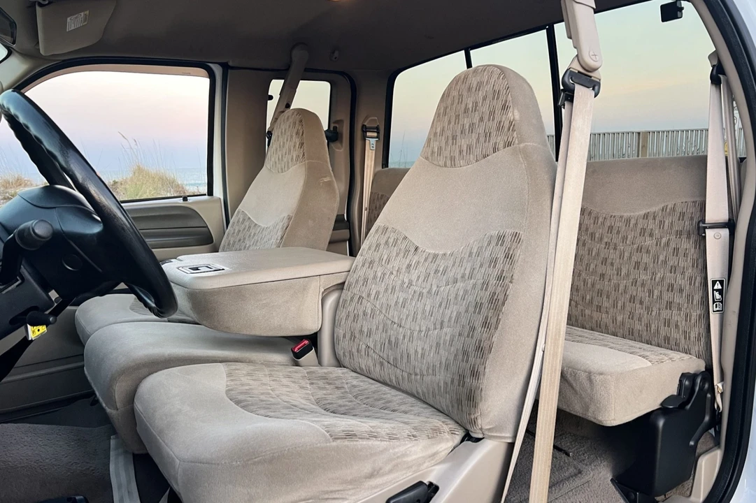 2000 Ford Super Duty 1st Gen - Image 4 of 8