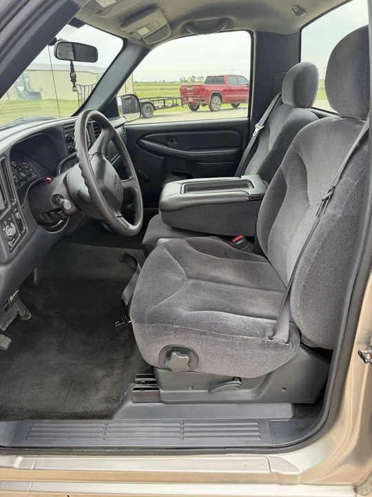 2000 GMC Sierra 2nd Gen - Image 27 of 31
