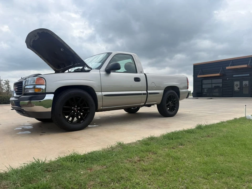 2000 GMC Sierra 2nd Gen - Image 5 of 31