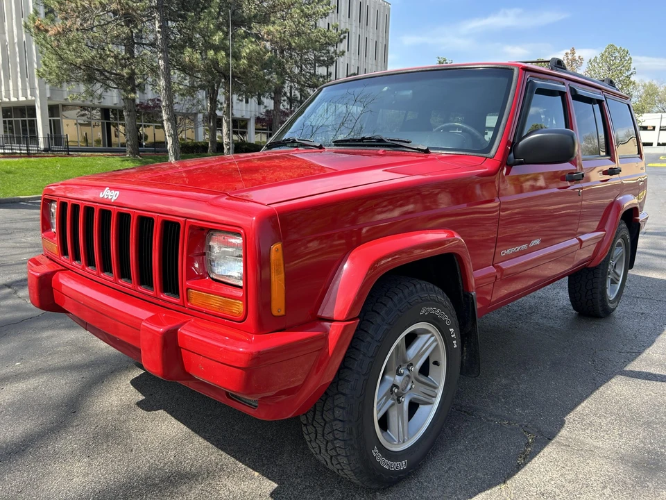 2000 Jeep XJ Cherokee - Image 5 of 31