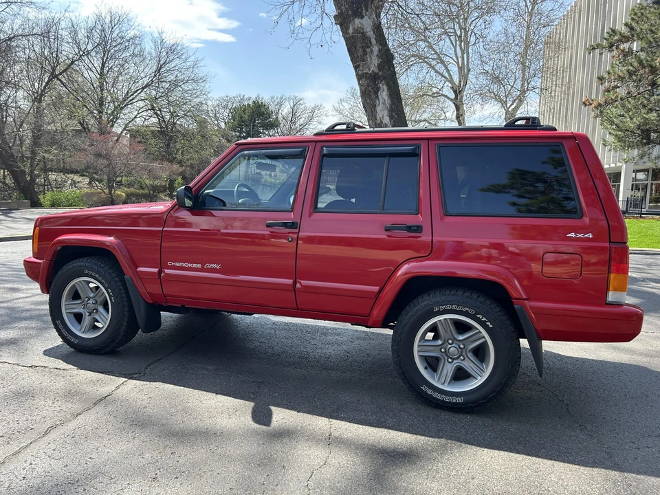 2000 Jeep XJ Cherokee - Image 14 of 31