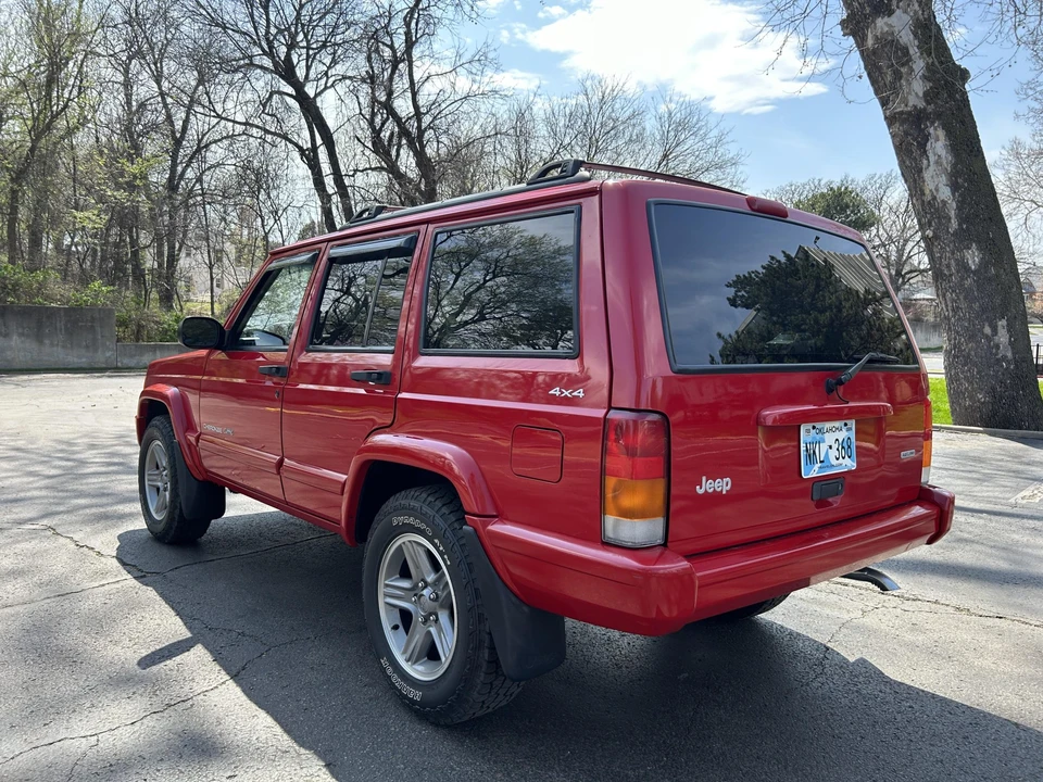2000 Jeep XJ Cherokee - Image 12 of 31