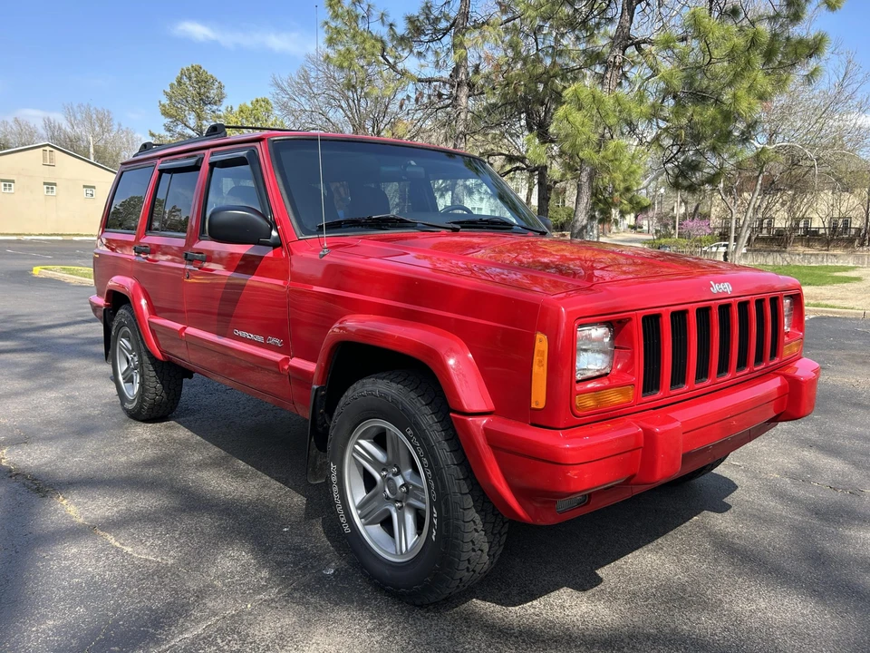 2000 Jeep XJ Cherokee - Image 7 of 31