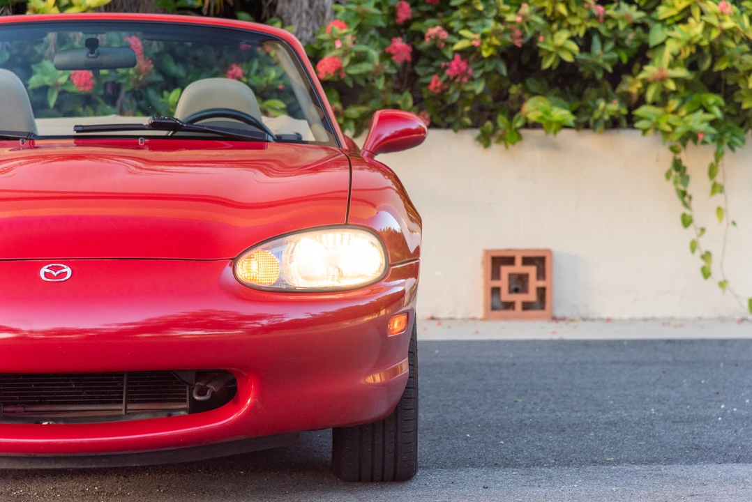 2000 Mazda NB MX-5 Miata - Image 23 of 31