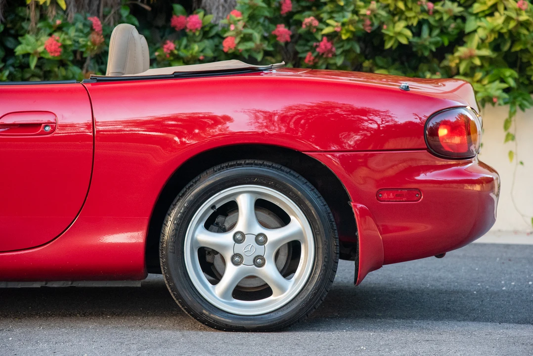 2000 Mazda NB MX-5 Miata - Image 25 of 31